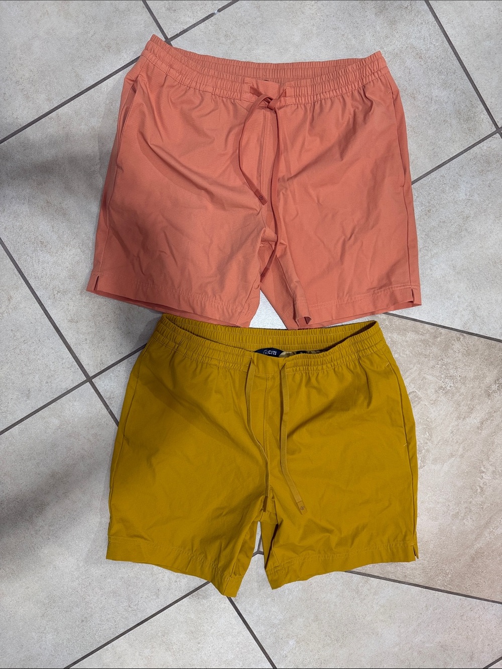 Cuts men Two Drawstring Shorts - Coral and Mustard